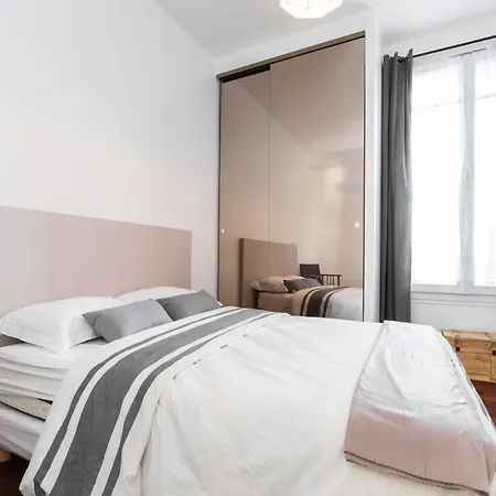 Le 323 Prom - Beachfront - Parking - Near Tram &supermarket - Ac - Washing Machine 니스
